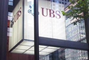 банк UBS, бонусы трейдеров, HSBC, Royal Bank of Scotland, JPMorgan Chase, Citigroup, орган по надзору за финансовыми рынками в Швейцарии, www.business-swiss.ch