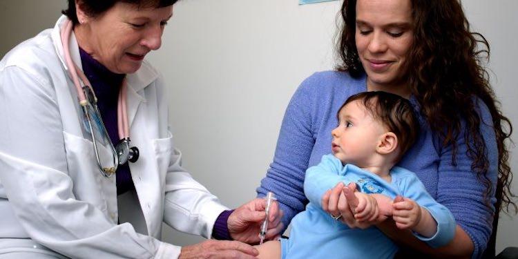 Италия штраф отказ от вакцинации детей
