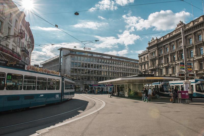 Трамваи Цюриха Парадеплатц